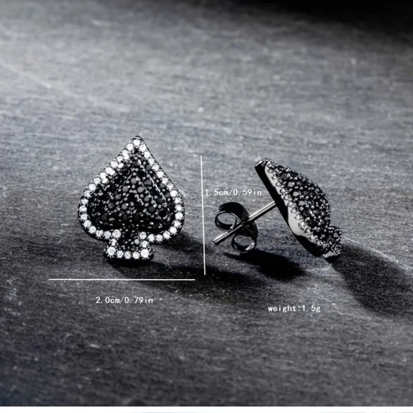 Elegant Black Rhinestone Spade Shape Earrings - Picture 5 of 5